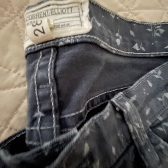 Current/Elliot The Stiletto Lake Ditsy Jeans - Picture 4 of 5